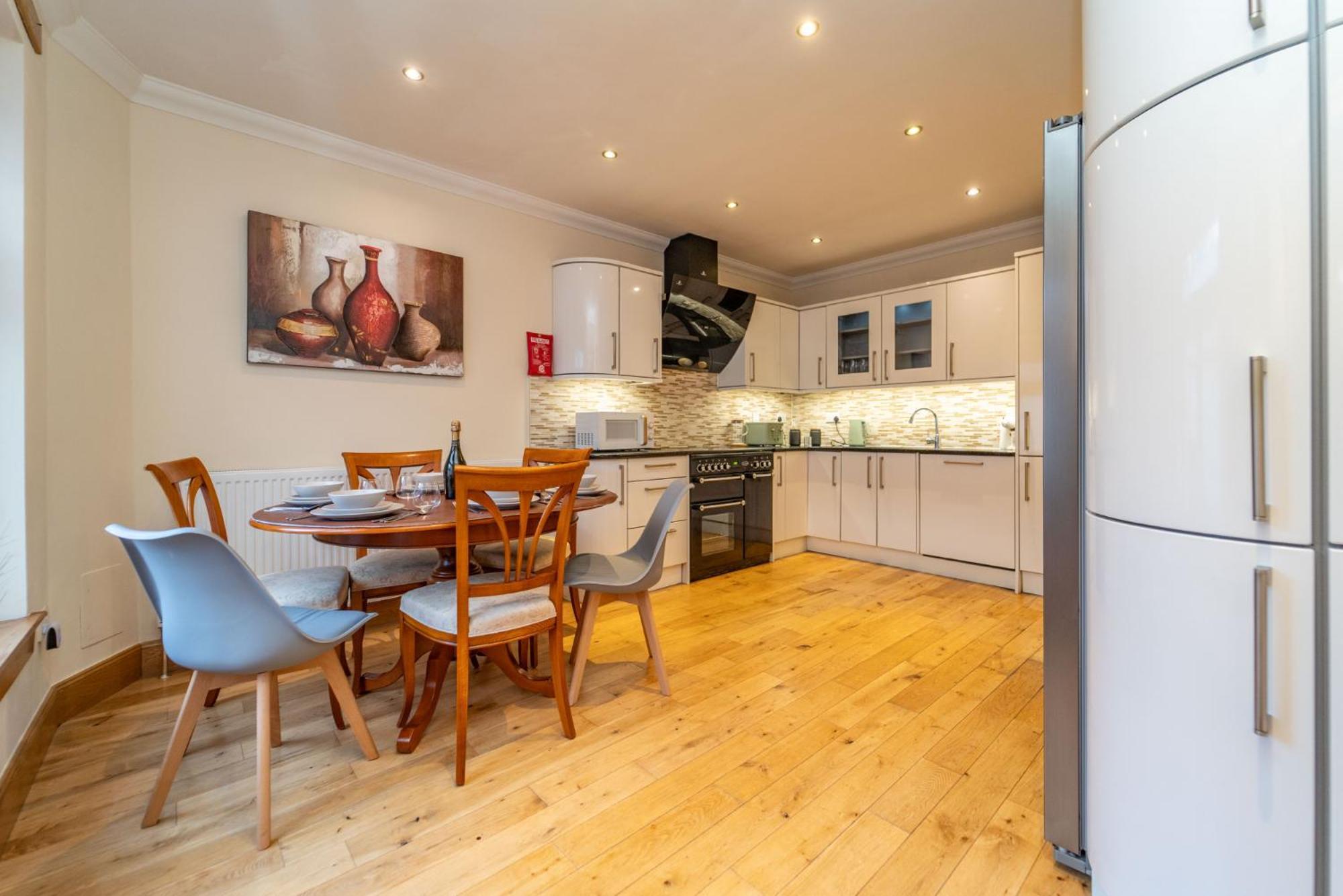 Apartmán Spacious 3 Bed Townhouse With Parking Edinburgh Exteriér fotografie