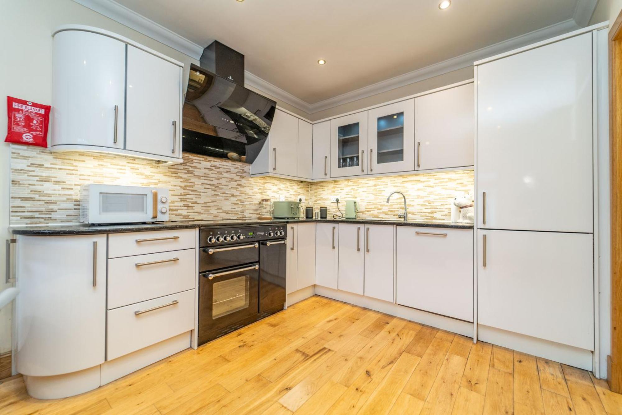 Apartmán Spacious 3 Bed Townhouse With Parking Edinburgh Exteriér fotografie